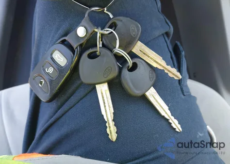 2009 Kia Spectra Ex z USA, uszkodzony, nr VIN KNAFE221X95601541